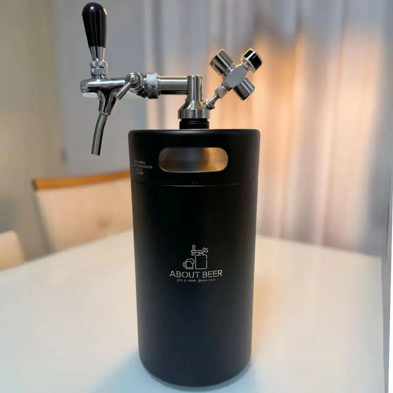 Chopeira térmica portátil About Beer - 5 Litros